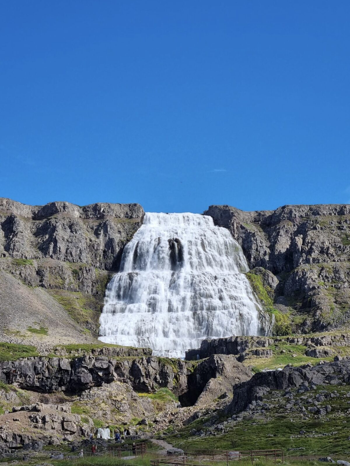 Westfjords wodospad Strompgljufrafoss - Islandia blisko natura